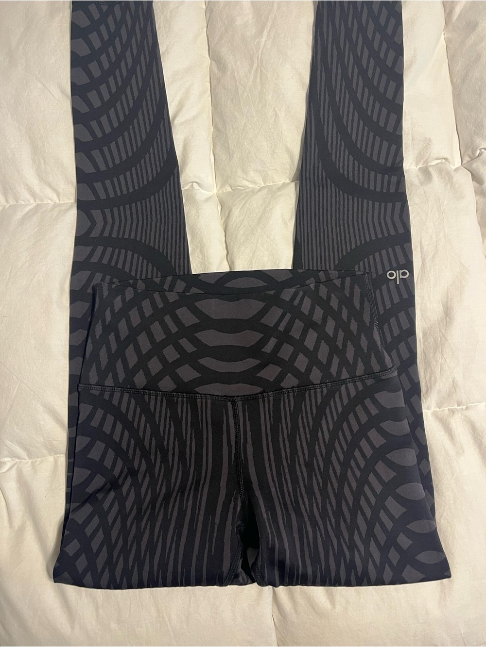 ALO Yoga Black & Charcoal Patterned High-Rise Leggings